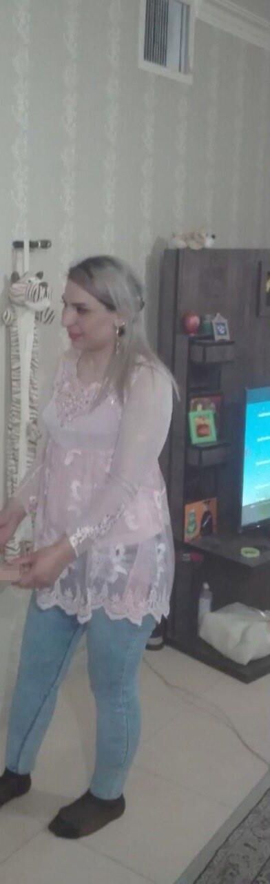 sexy iranian wife 