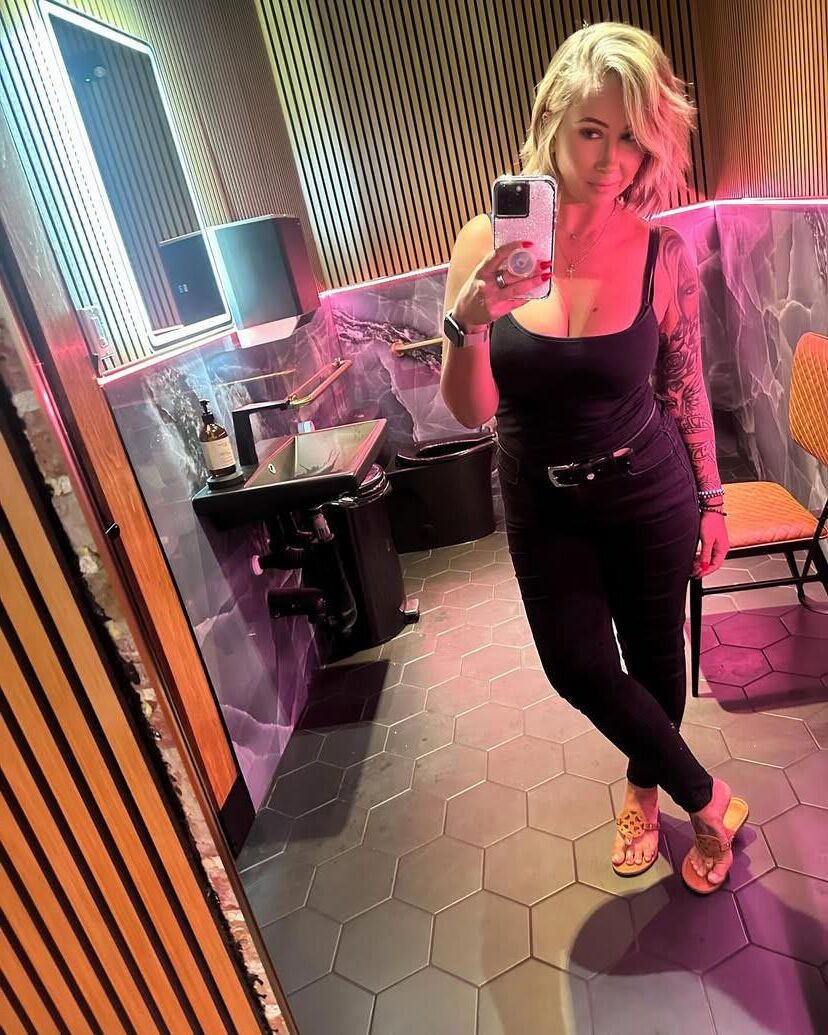  Cell Phone Selfie