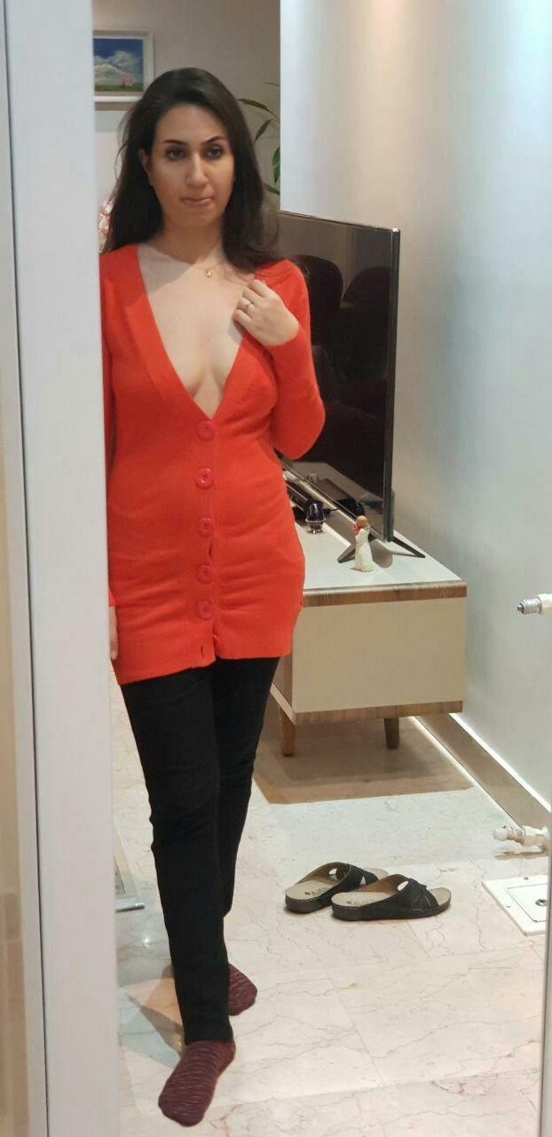 sexy iranian wife 