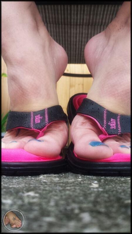  Legs, Feet, and Toe