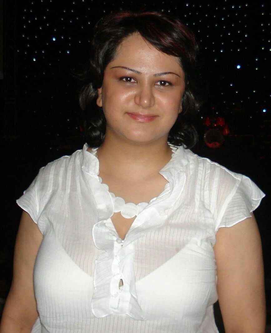 sexy iranian wife 