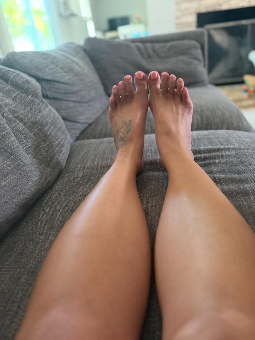  Legs, Feet, and Toes
