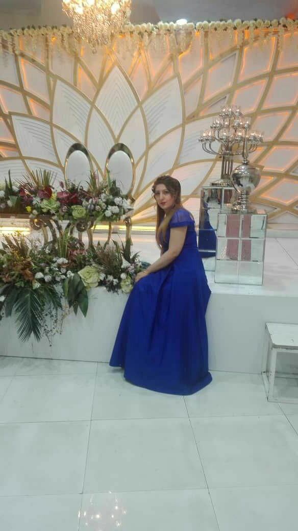 sexy iranian wife 