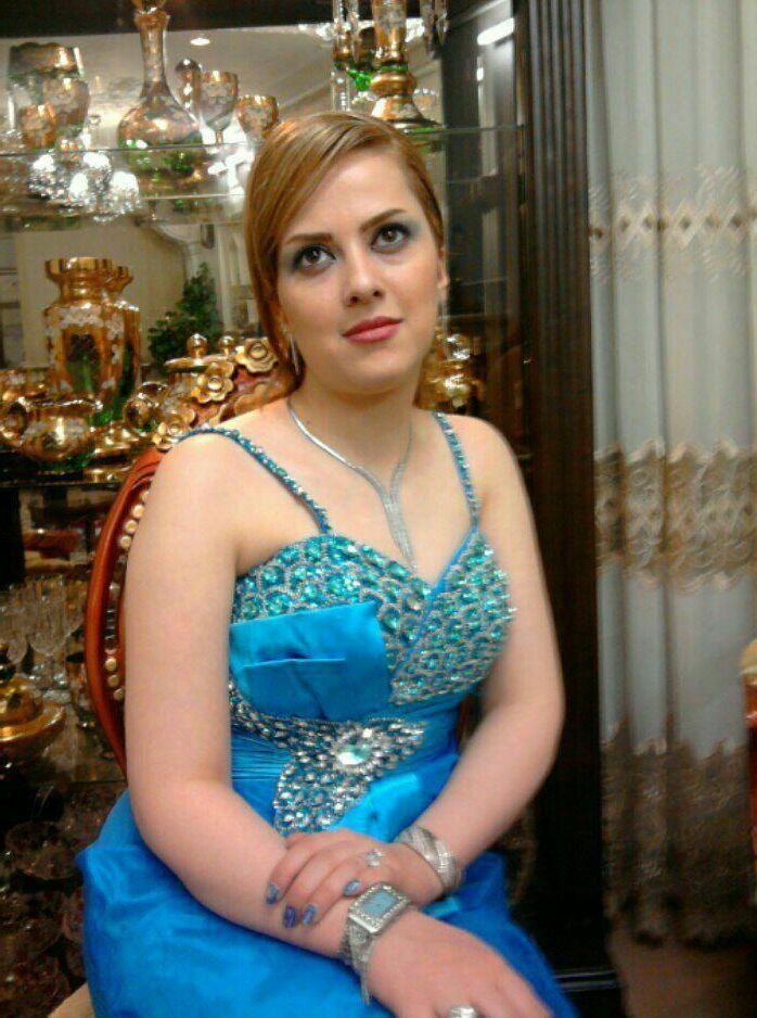 sexy iranian wife 