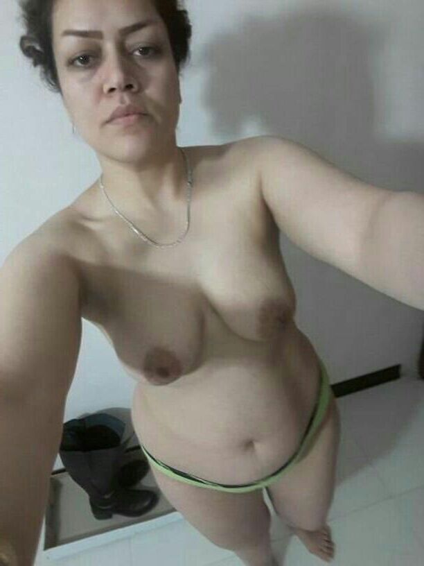 sexy iranian wife 