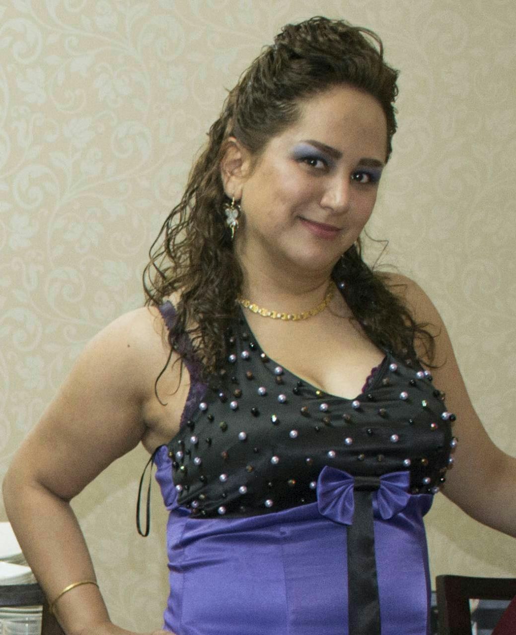 sexy iranian wife 