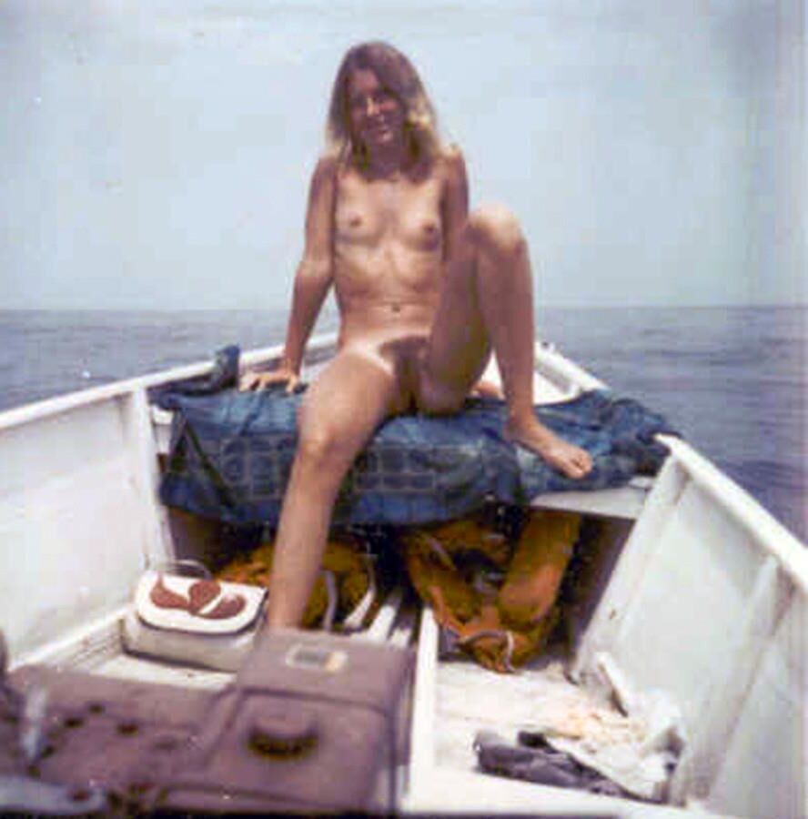 Nudist 