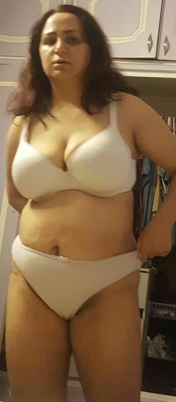 sexy iranian wife 