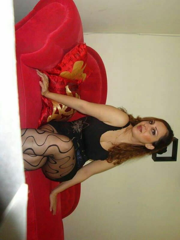 sexy iranian wife 