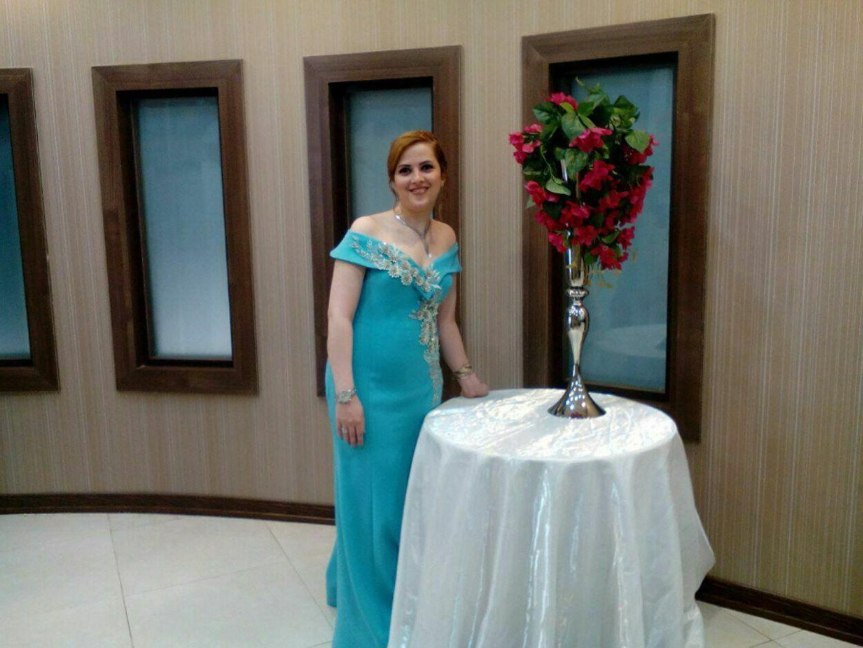sexy iranian wife 