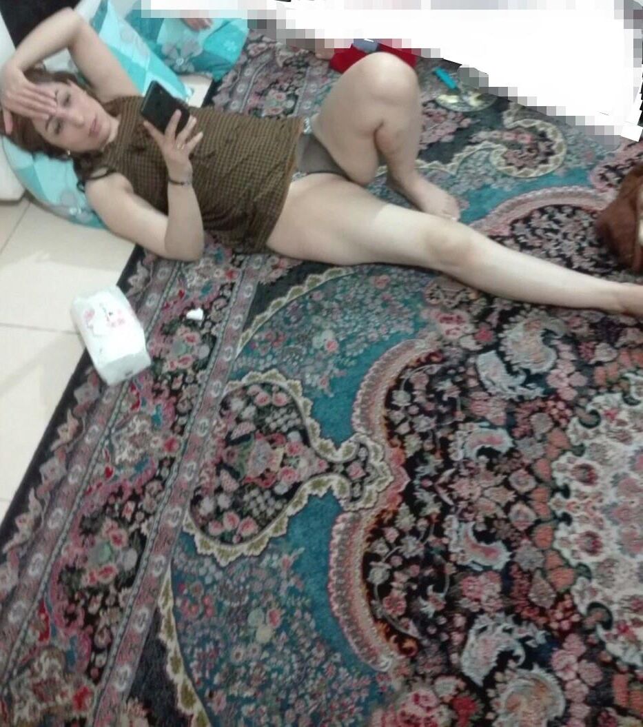 sexy iranian wife 