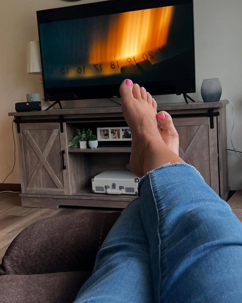  Legs, Feet, and Toes