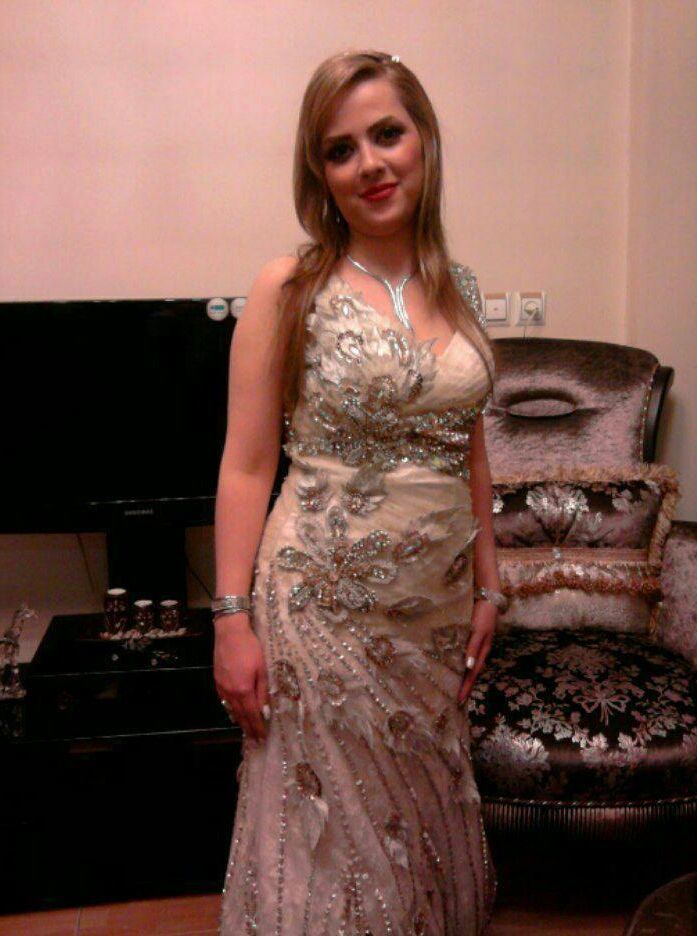 sexy iranian wife 