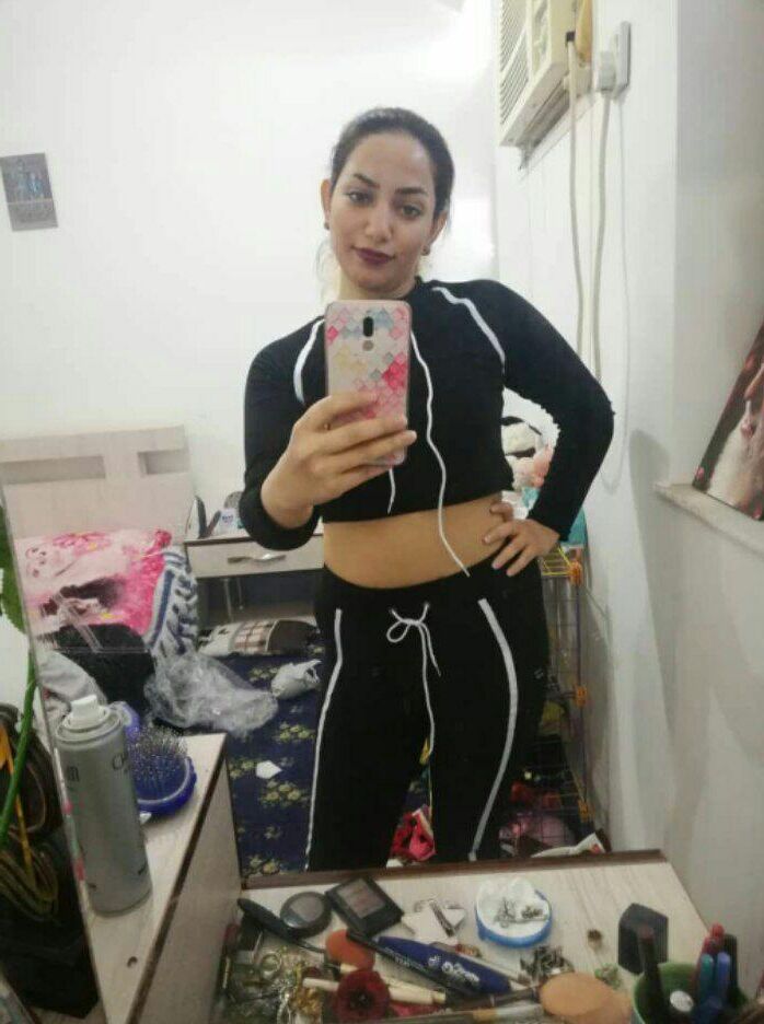 sexy iranian wife 