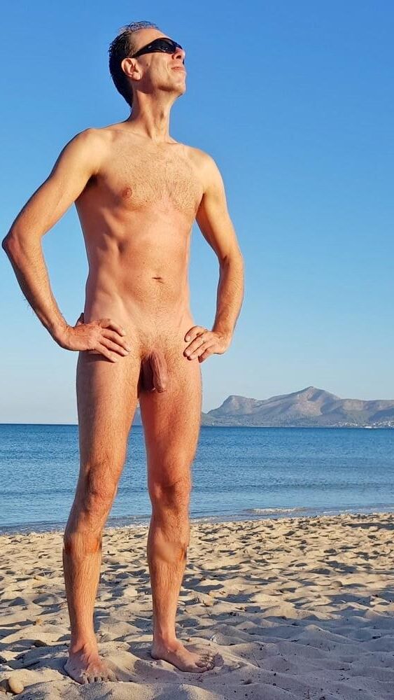 Nudist 