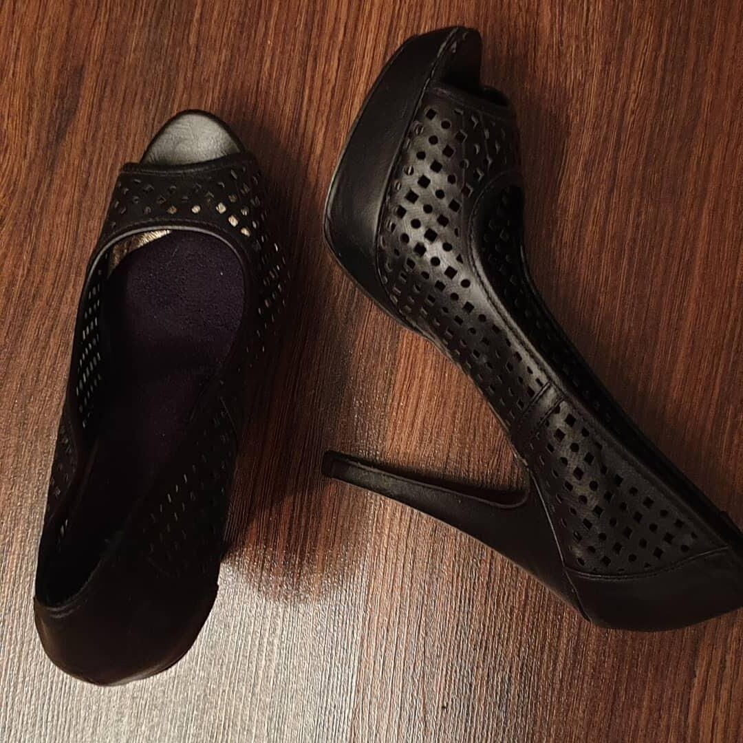 Heels and Heel Lovers 