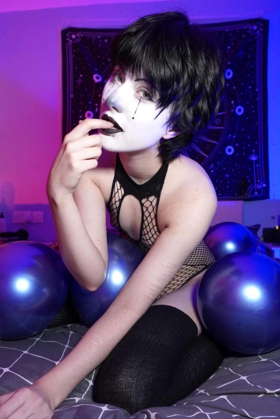Nerdy Delicious petite flat reddit emo tomboi 