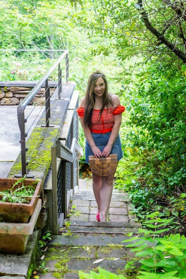P Interesse an Schönheit junger Frau Modeblogger