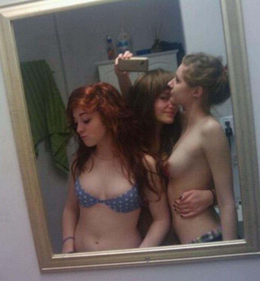 Selfie Teen mit einem fantastischen Arsch