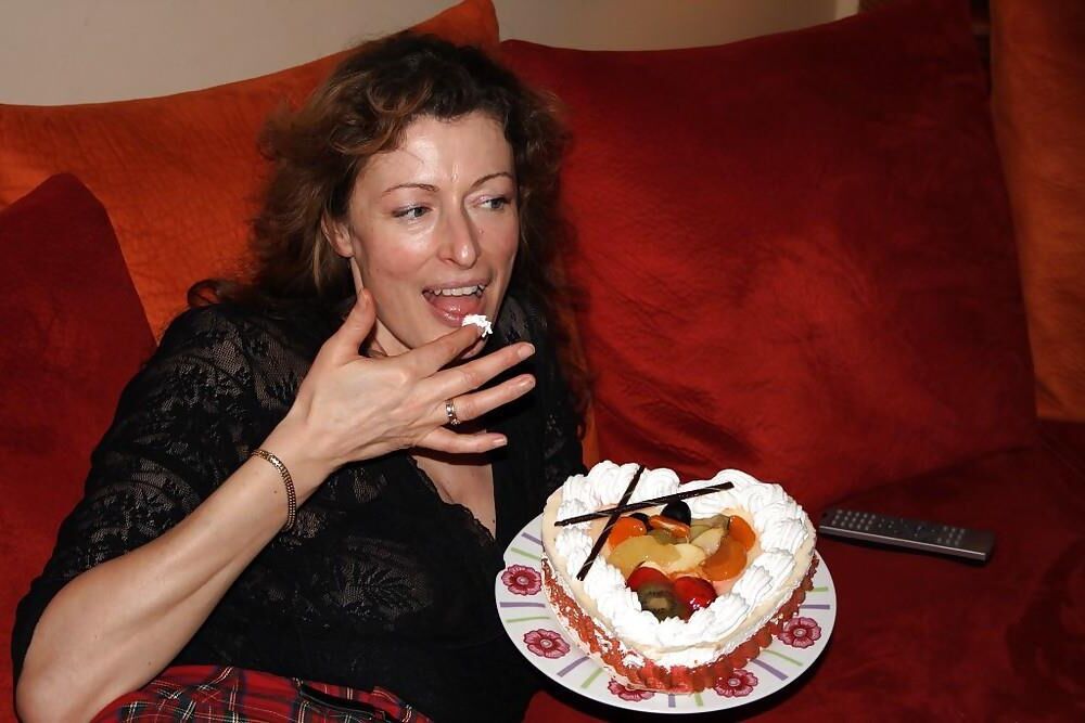 Lydie, sexy french milf.