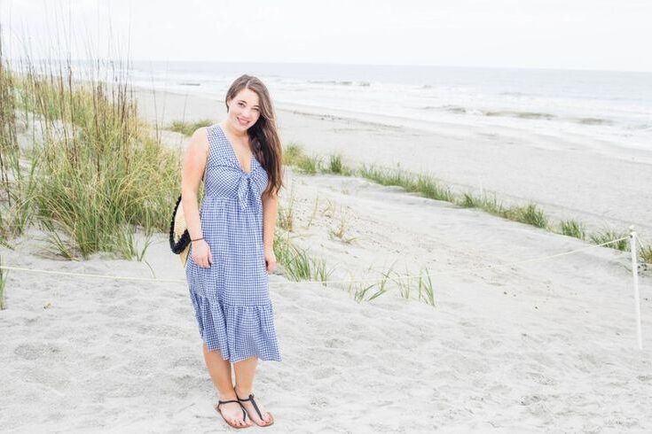 P Interesse an Schönheit junger Frau Modeblogger