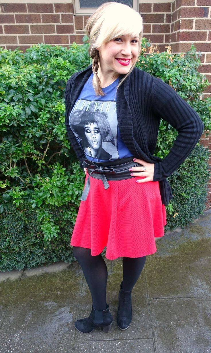 P interest In Beauty Milf Fashion Blogger Rosie Rockets