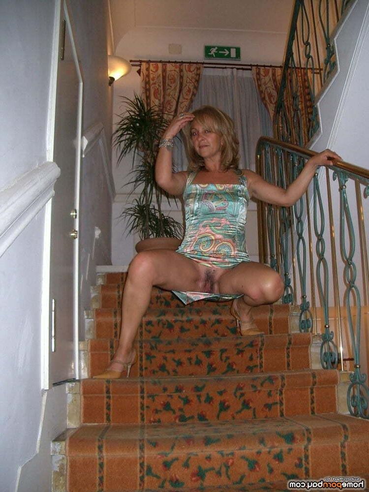 Milf salope pour votre plaisir de caresser