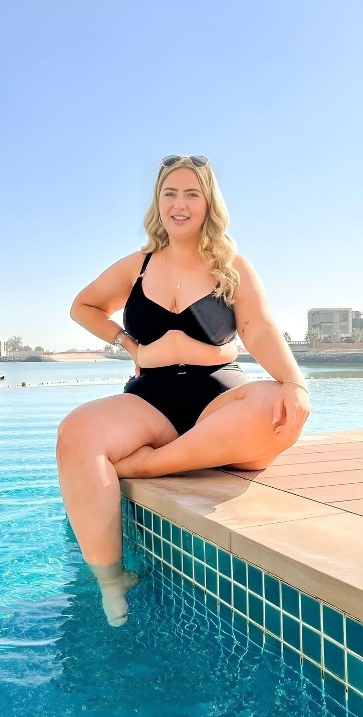 P interest In Beauty Focus On Milf and Mature Models