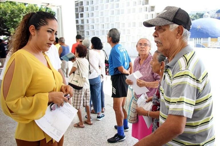 メキシコ政府の役人が暴露した