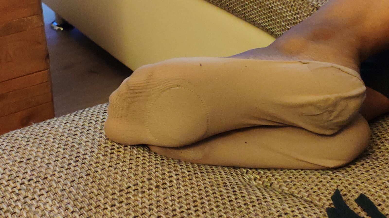 Short nylon socks, feet candids, slut wife
