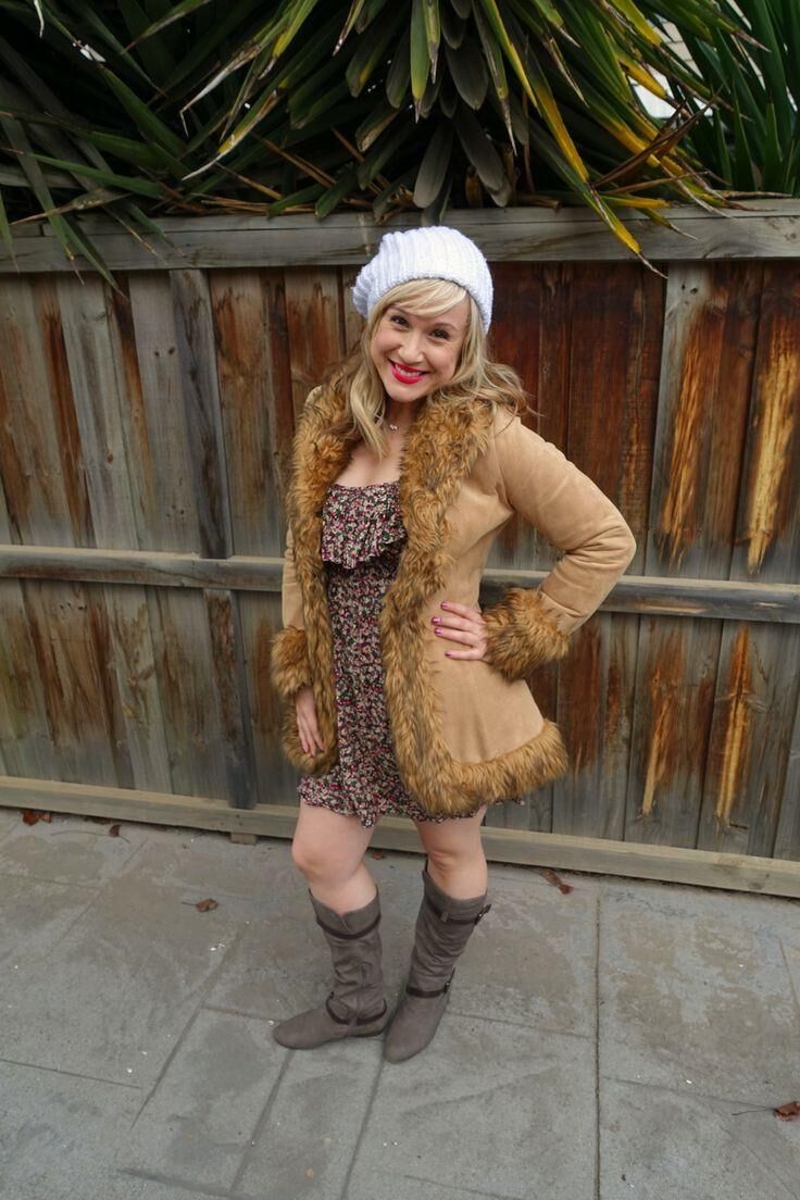 P interest In Beauty Milf Fashion Blogger Rosie Rockets