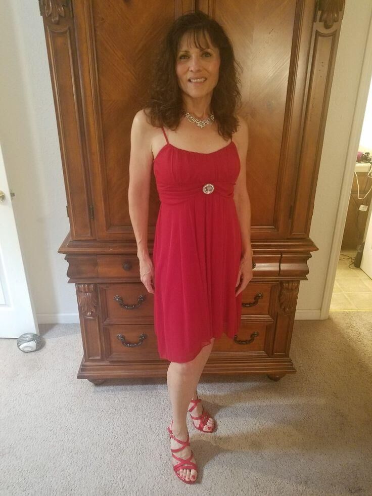 P interest In Beauty Focus On Milf and Mature Models