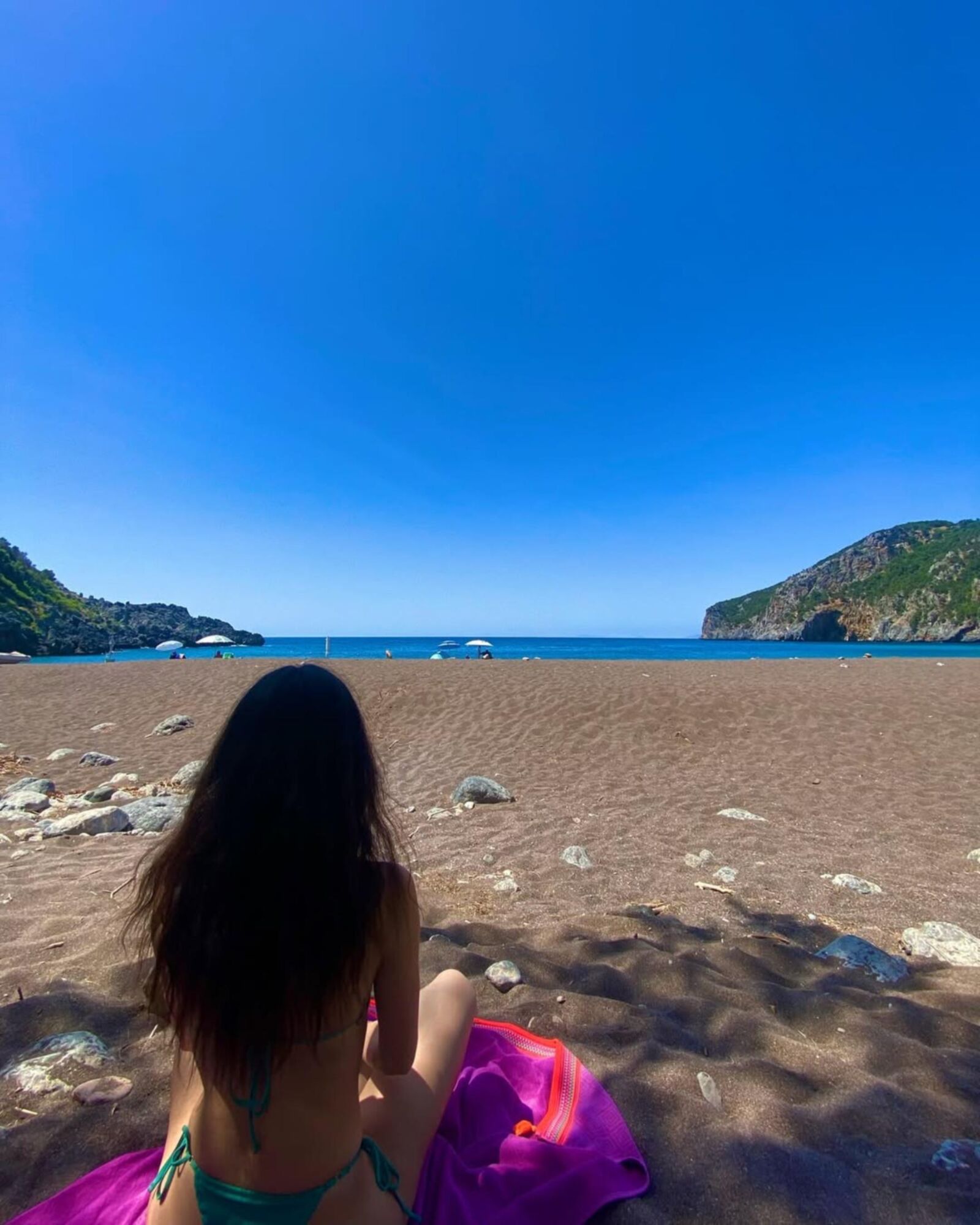 私の娘の友人ジーナは完全にギリシャの女