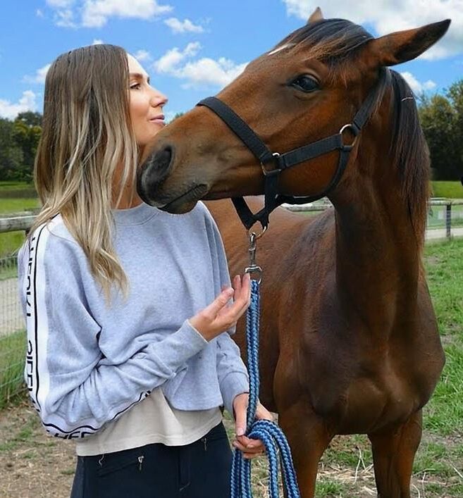 Sexy women with horses 