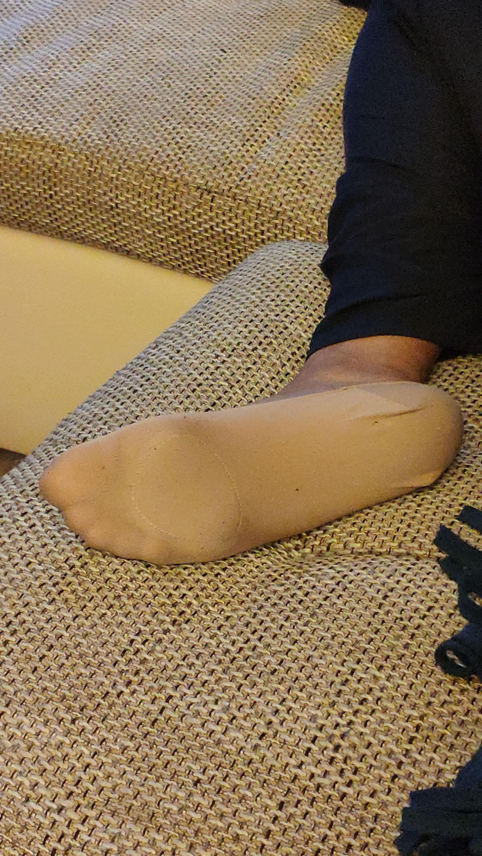 Short nylon socks, feet candids, slut wife