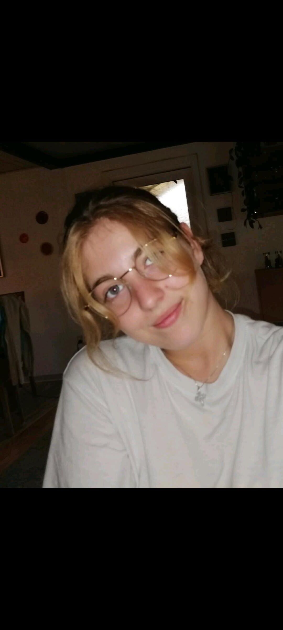 Face reveal 