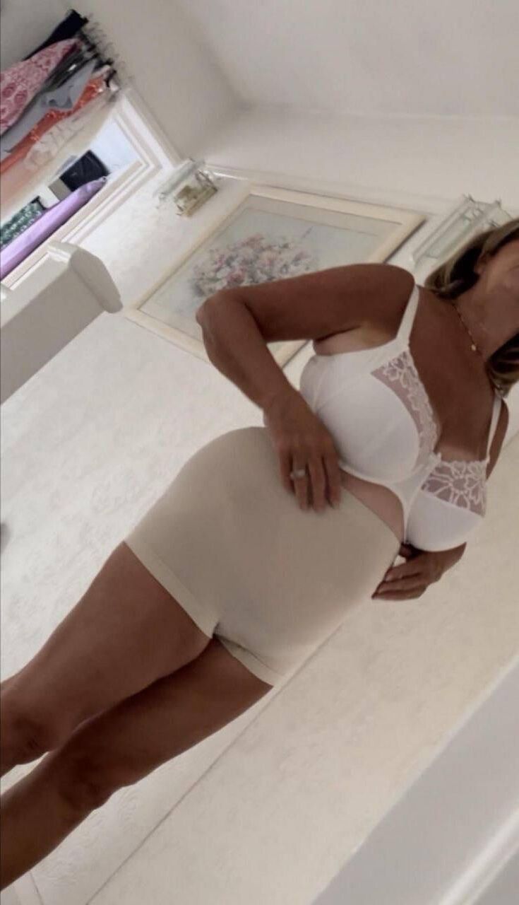 ブラジャーの毎日の女性に見られます