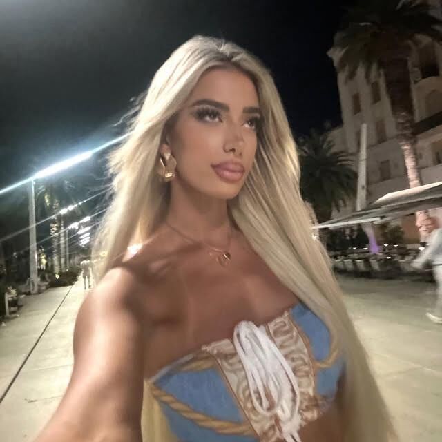 Croatian Perfect Fitness Blondie Babe