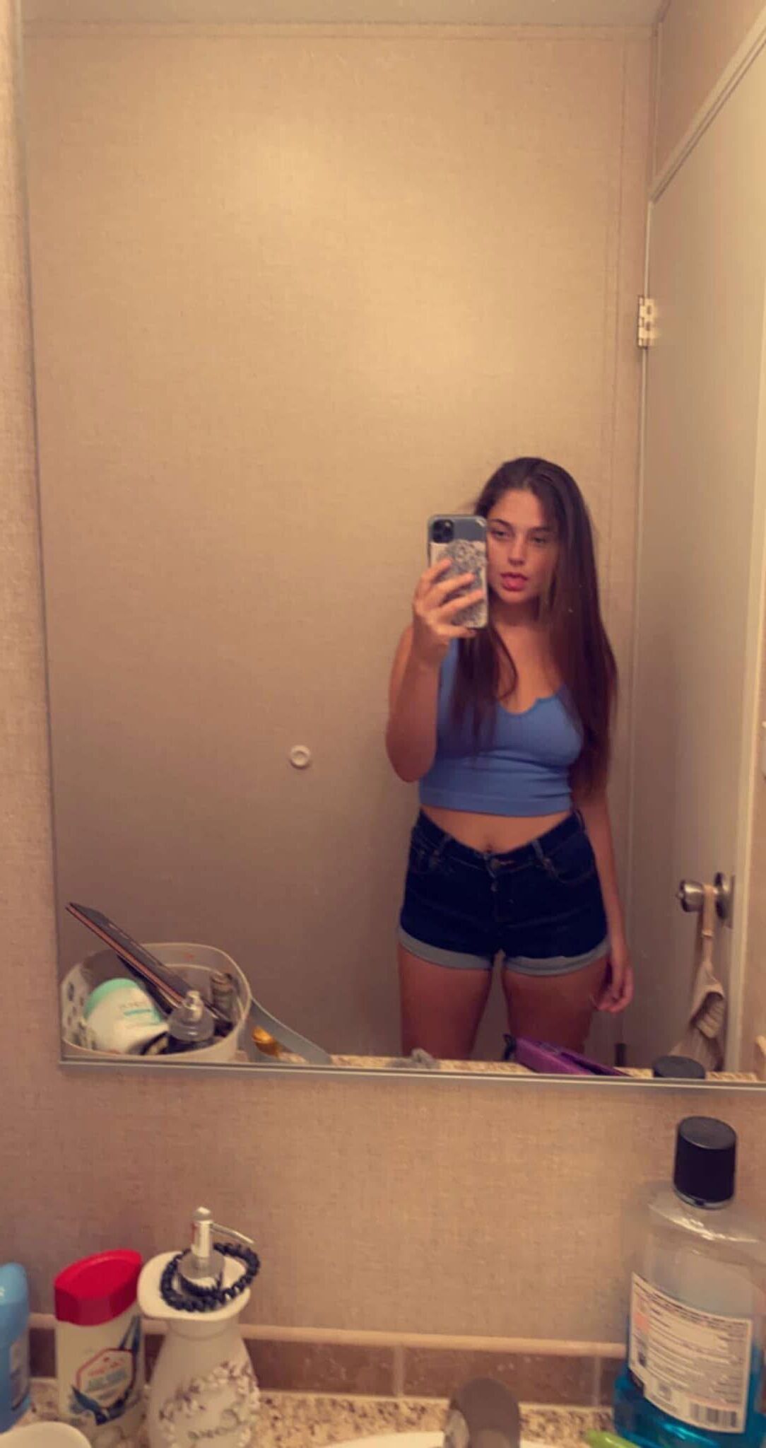 Cute teen for tribute yo