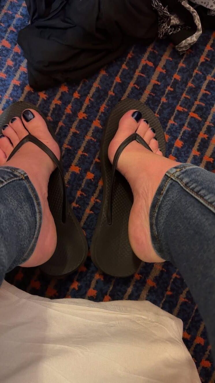  Legs, Feet, and Toes