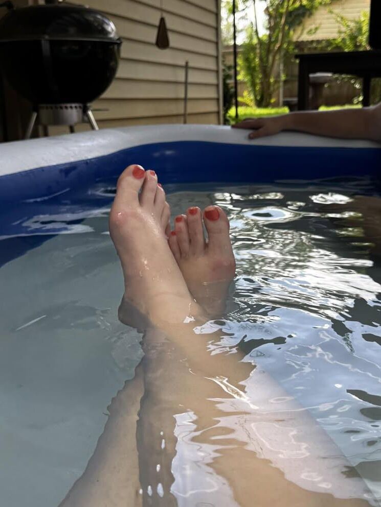  Legs, Feet, and Toes