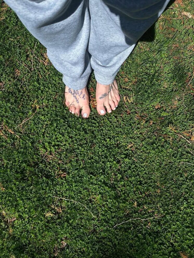  Legs, Feet, and Toes