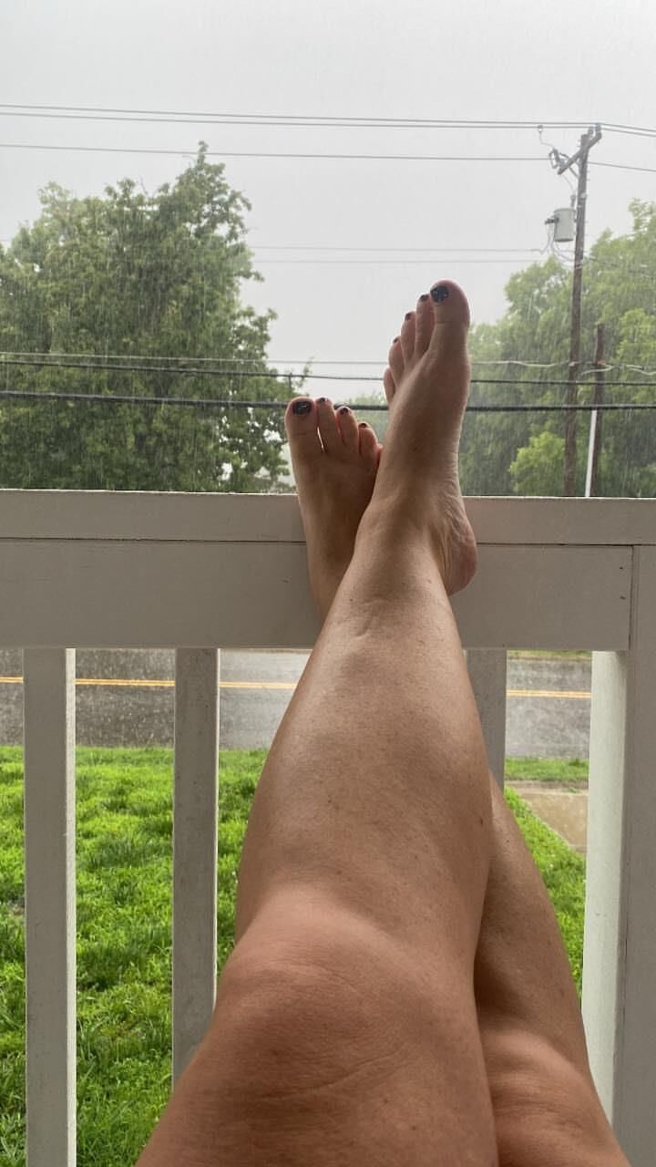  Legs, Feet, and Toes