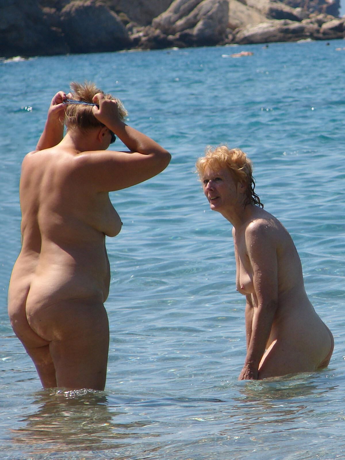Clairwill's tribute Beach pics to 