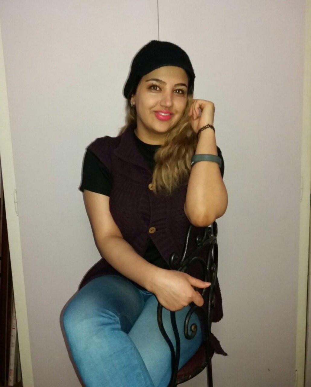 horny iranian beauty 