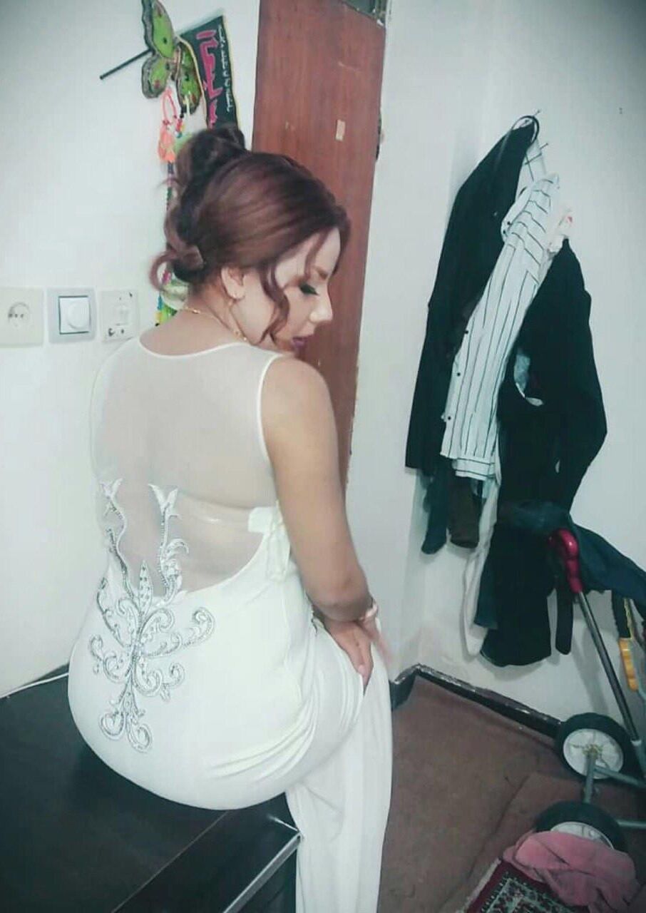 horny iranian beauty 