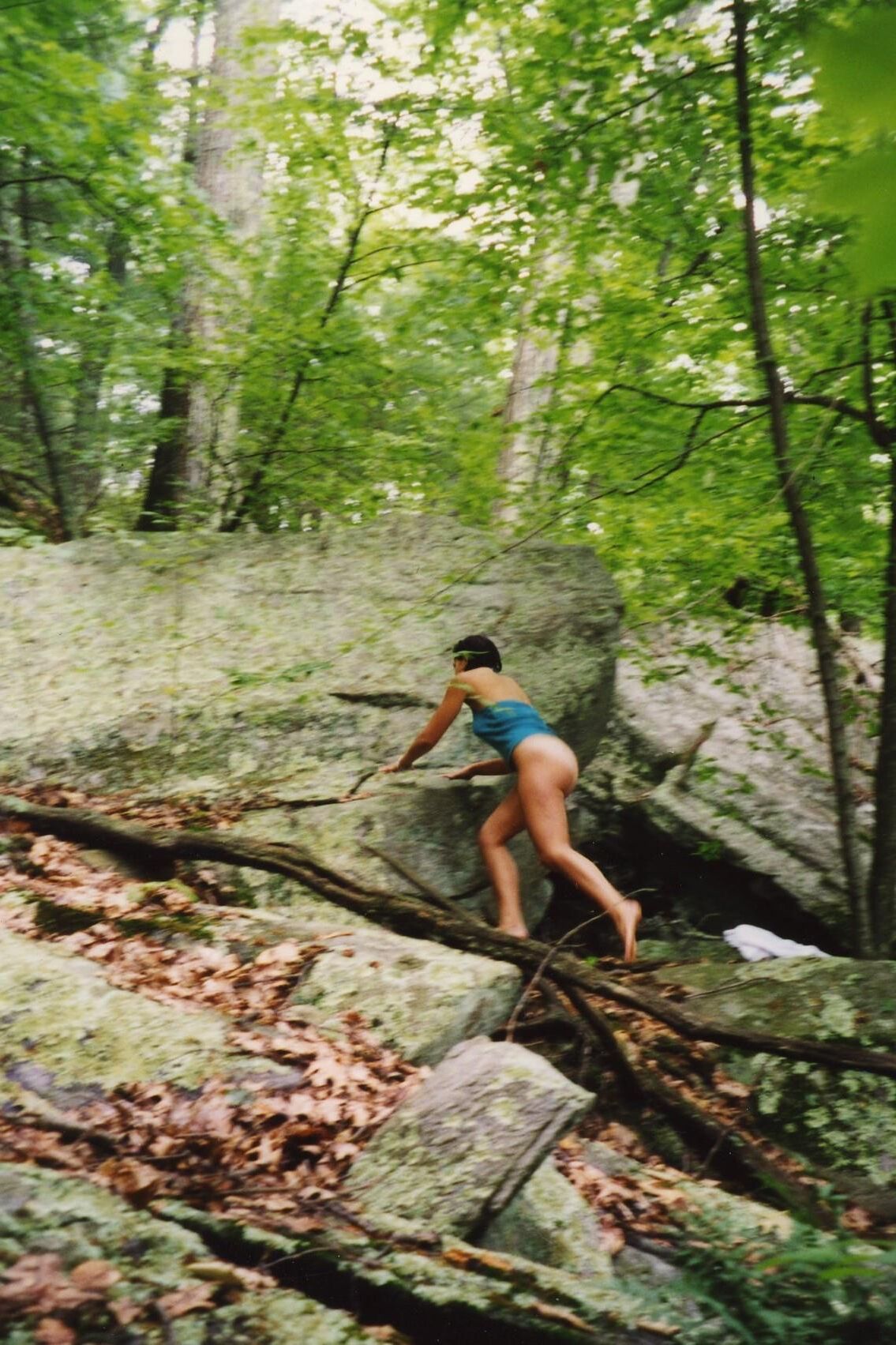 girlfriend naked at lake
