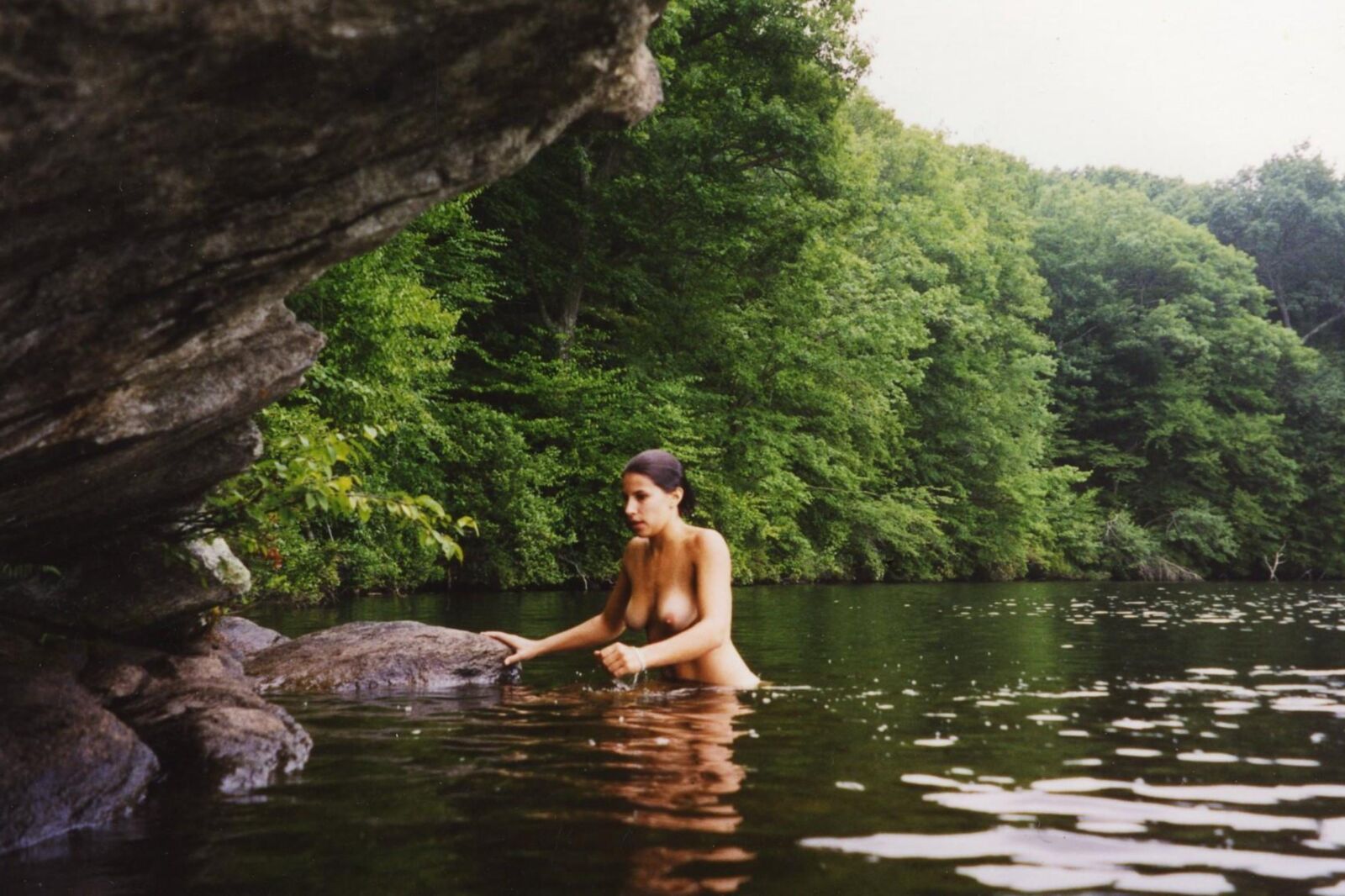 girlfriend naked at lake
