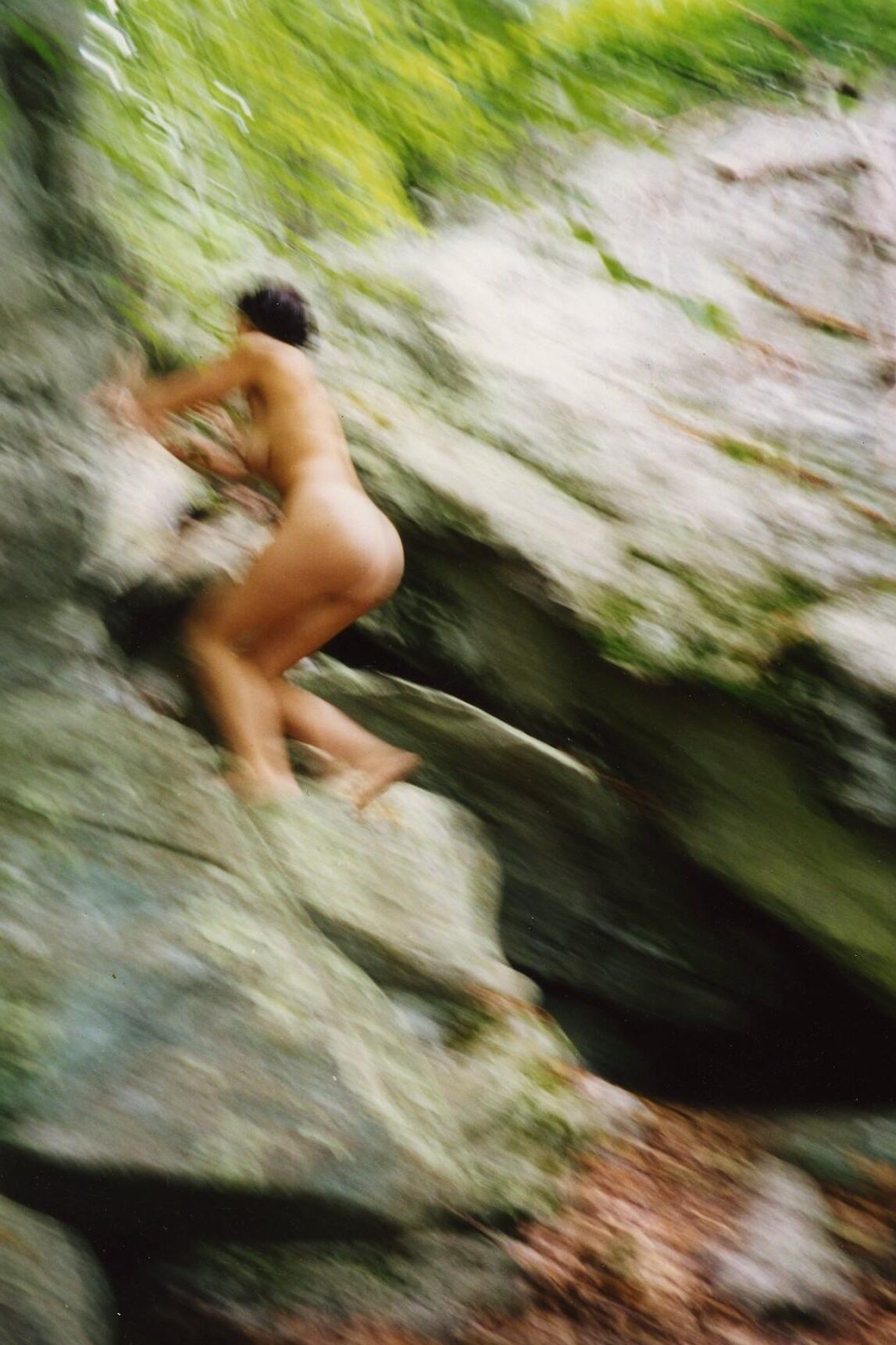 girlfriend naked at lake