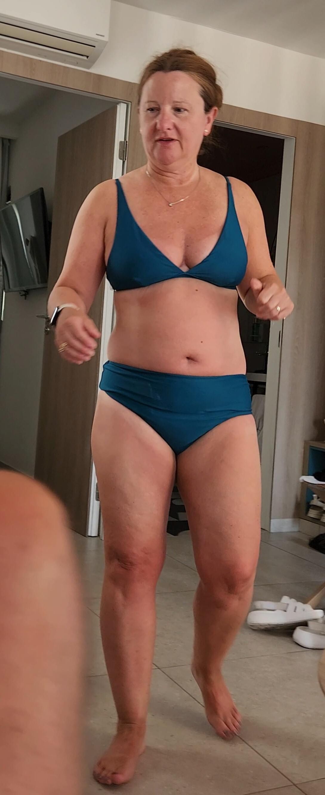Want to see more of this chunky mature milf?